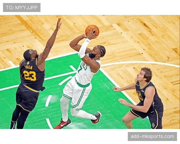 安芬尼·哈达威突破拉开差距 提升团队关键时刻得分效率